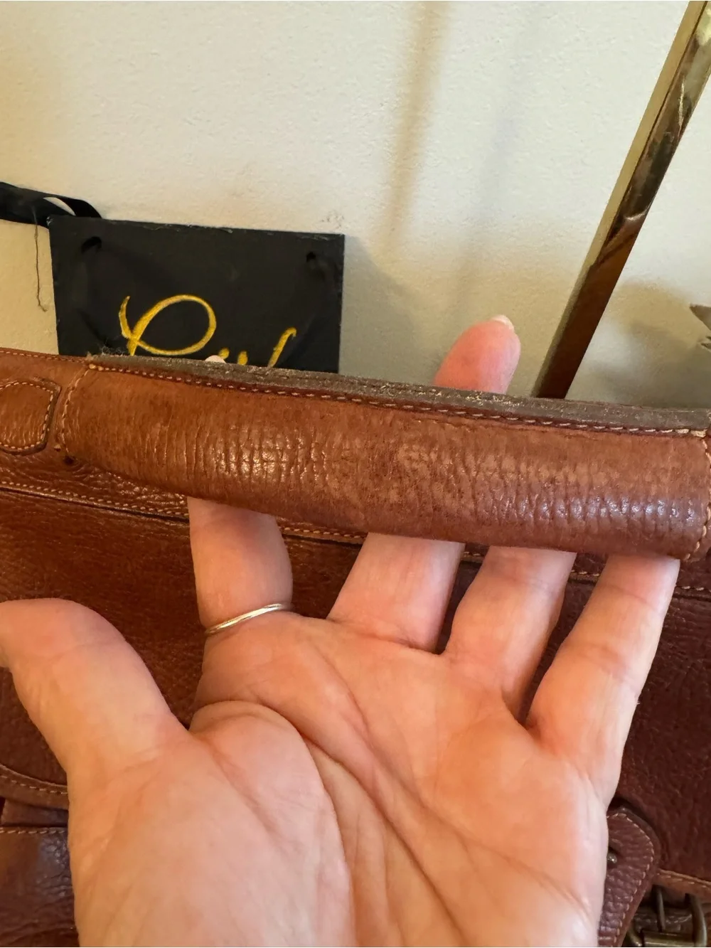 Levenger Tusting Clipper Leather Messenger Bag Made In England